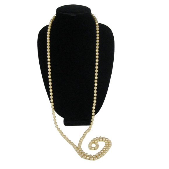 Imitation Pearl Beaded Necklace 56 inch Silvertone Fish Clasp Strand Knotted - Picture 3 of 6